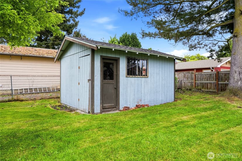Property photo for 1710 7th Avenue SE, Puyallup photo 28