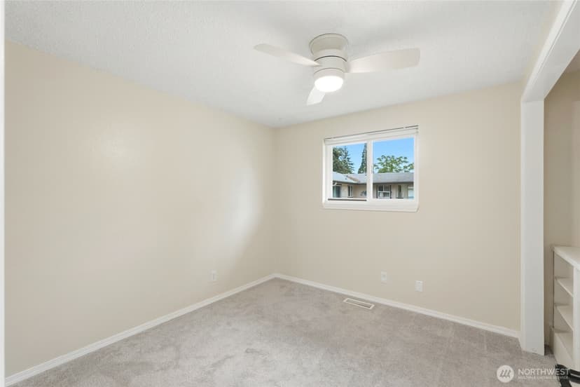 Property photo for 1710 7th Avenue SE, Puyallup photo 19