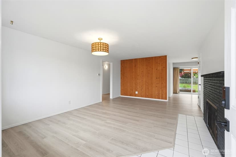 Property photo for 1710 7th Avenue SE, Puyallup photo 4