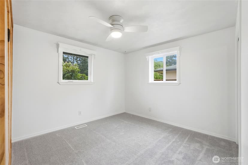 Property photo for 1710 7th Avenue SE, Puyallup photo 15