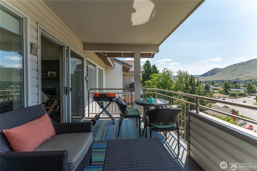 Property photo for 808 W Manson Highway #B303, Chelan photo 10