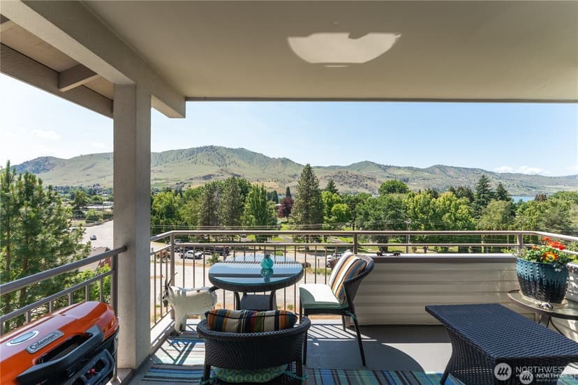 Property photo for 808 W Manson Highway #B303, Chelan photo 8