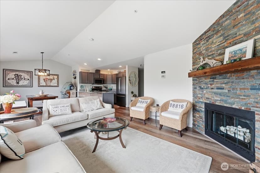 Property photo for 808 W Manson Highway #B303, Chelan photo 2