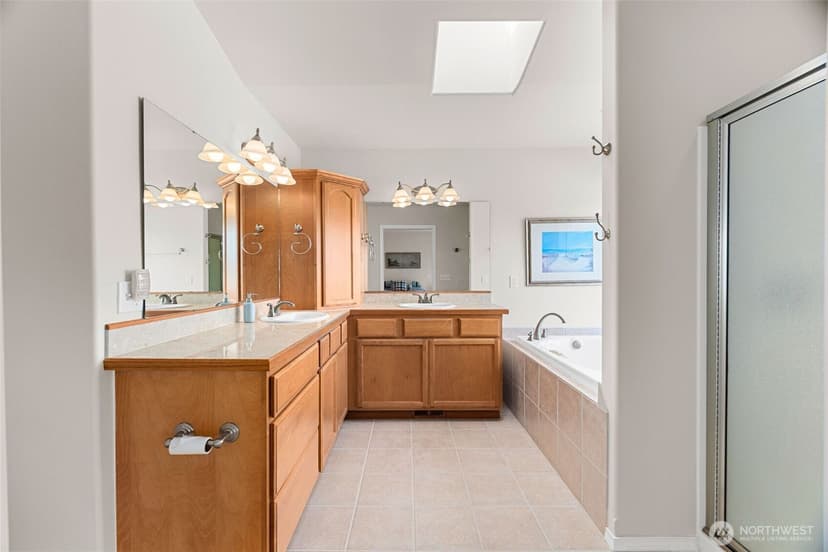 Property photo for 316 Cockle Street SW, Ocean Shores photo 15