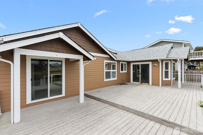 Property photo for 316 Cockle Street SW, Ocean Shores photo 25