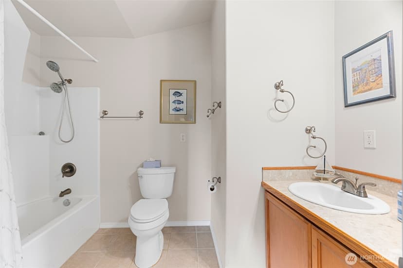 Property photo for 316 Cockle Street SW, Ocean Shores photo 21