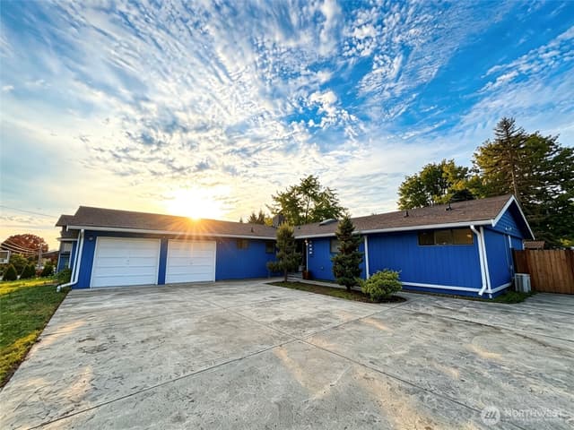 Property photo for 1836 NE 16th Street, Renton photo 2