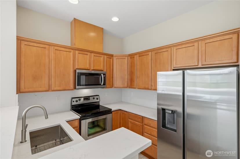 Property photo for 1855 Trossachs Boulevard SE #2006, Sammamish photo 10