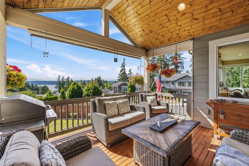 Property photo for 4802 Hunttings Lane, Mukilteo photo 12