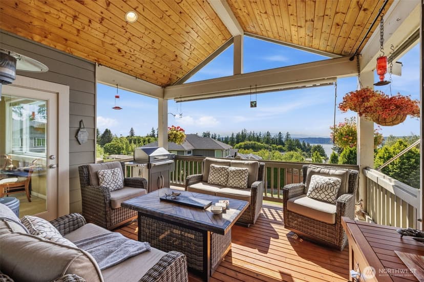 Property photo for 4802 Hunttings Lane, Mukilteo photo 14