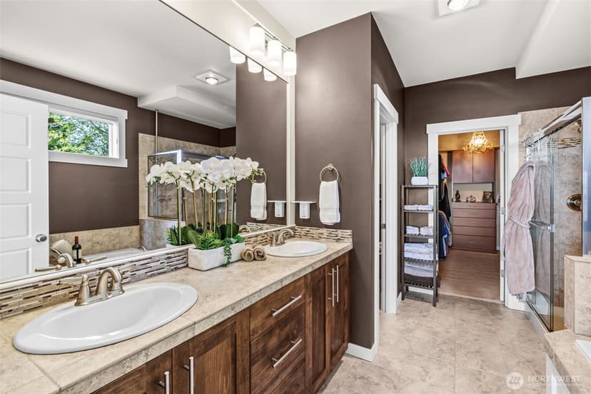 Property photo for 4802 Hunttings Lane, Mukilteo photo 17