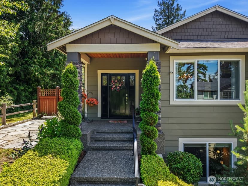Property photo for 4802 Hunttings Lane, Mukilteo photo 5