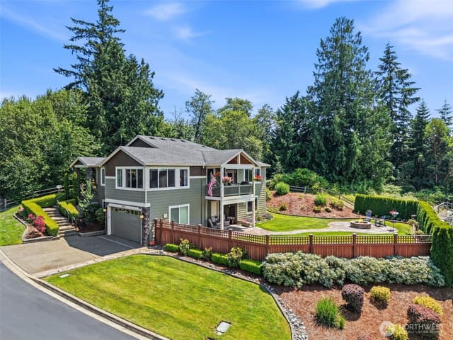 Property photo for 4802 Hunttings Lane, Mukilteo photo 2