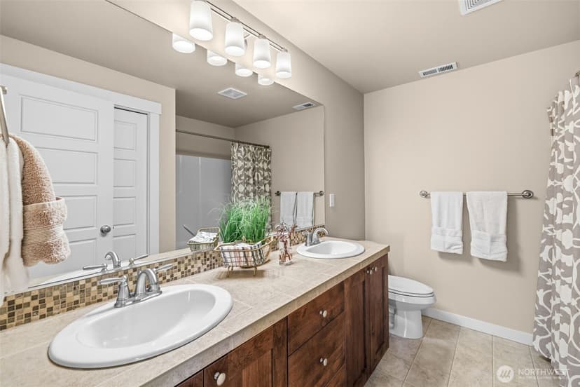 Property photo for 4802 Hunttings Lane, Mukilteo photo 25