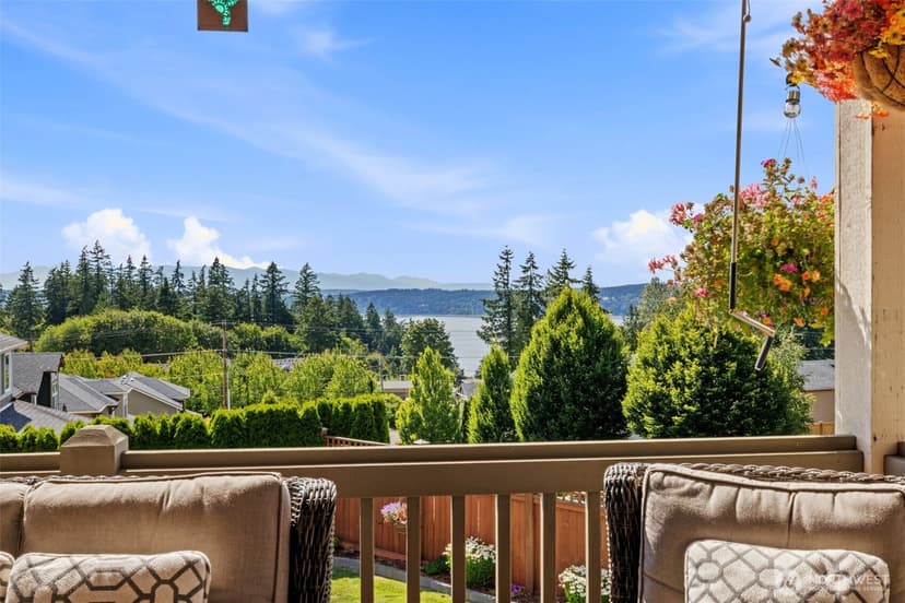 Property photo for 4802 Hunttings Lane, Mukilteo photo 13
