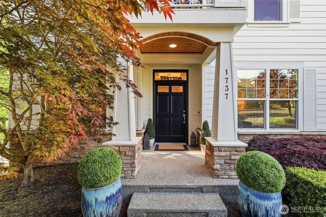 Property photo for 1737 Mt Baker Avenue NE, Renton photo 2