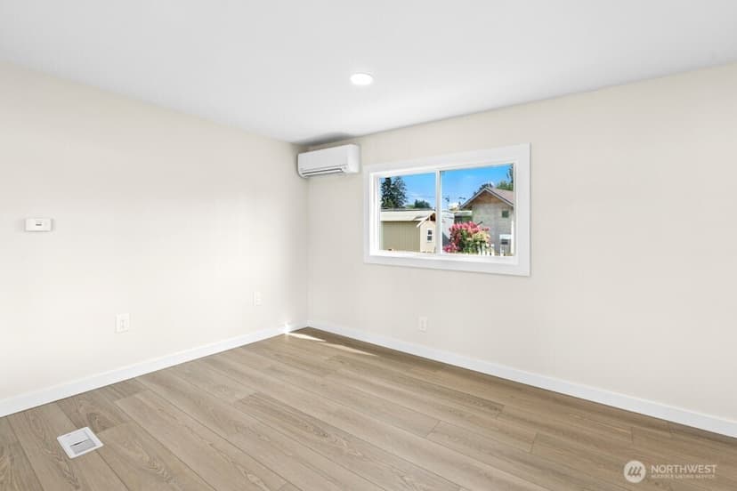 Property photo for 12200 Stone Avenue N #38, Seattle photo 16