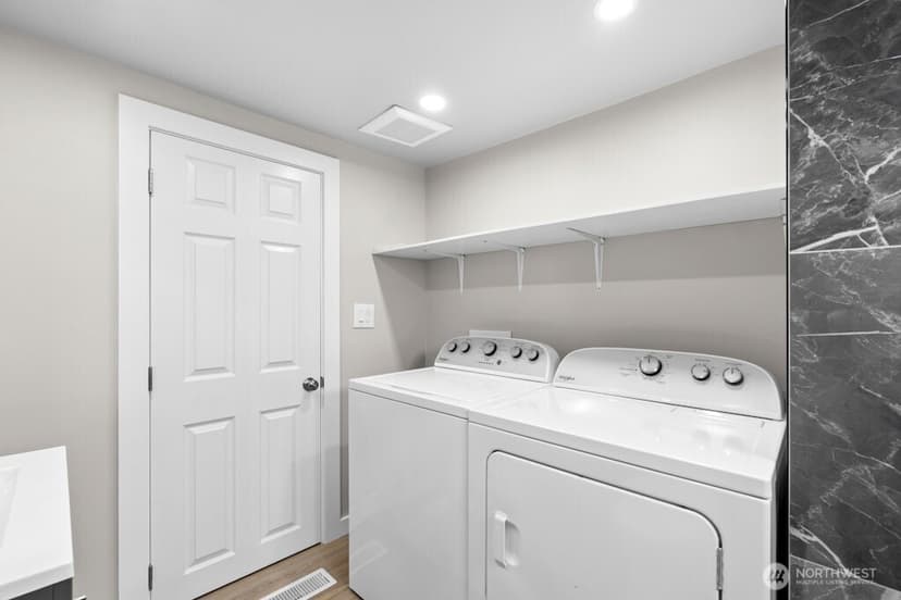 Property photo for 12200 Stone Avenue N #38, Seattle photo 18