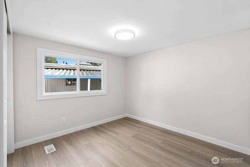 Property photo for 12200 Stone Avenue N #38, Seattle photo 11