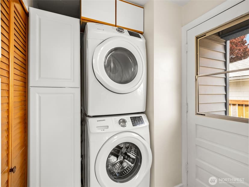 Property photo for 2402 N Stevens Street, Tacoma photo 12