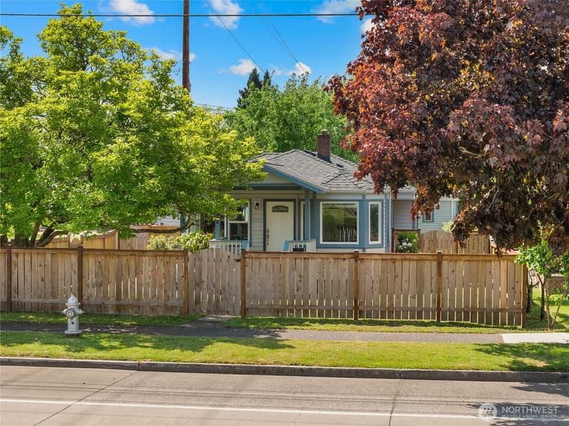 Property photo for 2402 N Stevens Street, Tacoma photo 24