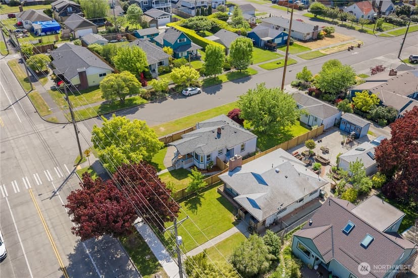 Property photo for 2402 N Stevens Street, Tacoma photo 25