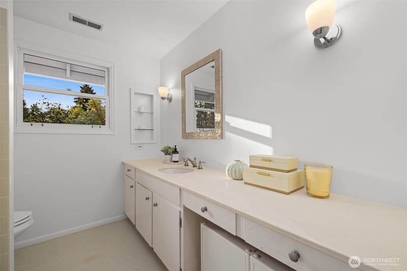Property photo for 8533 SE 76th Place, Mercer Island photo 17