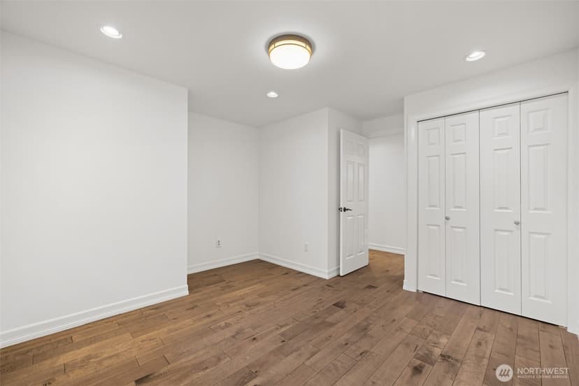 Property photo for 8533 SE 76th Place, Mercer Island photo 15