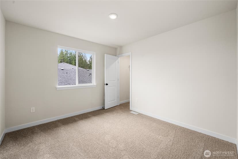 Property photo for 13910 208th Avenue E, Bonney Lake photo 18
