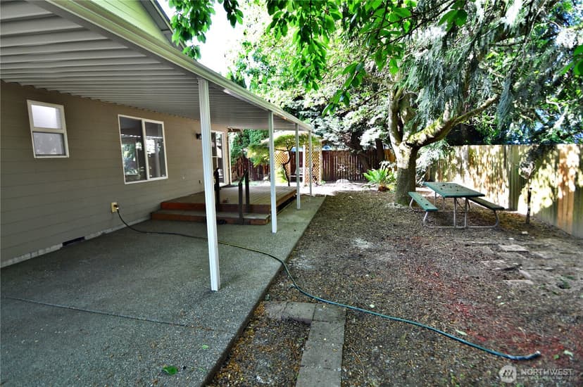 Property photo for 910 11th Street SE, Puyallup photo 21