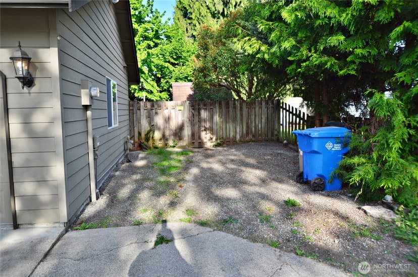 Property photo for 910 11th Street SE, Puyallup photo 25