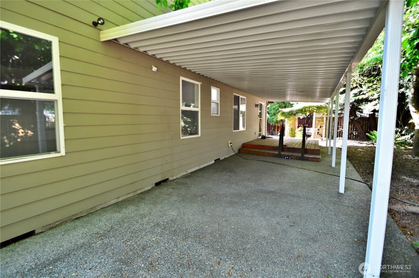 Property photo for 910 11th Street SE, Puyallup photo 20