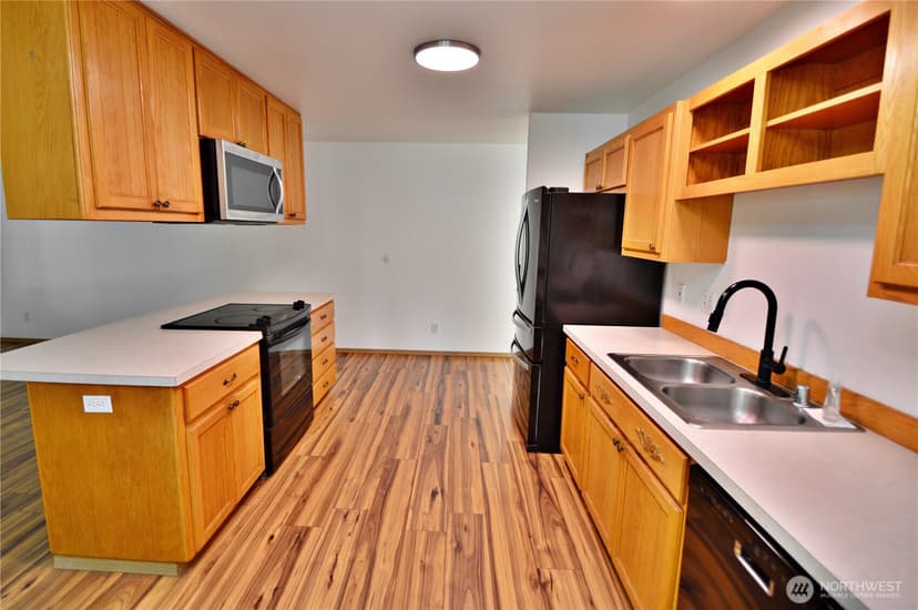 Property photo for 910 11th Street SE, Puyallup photo 5