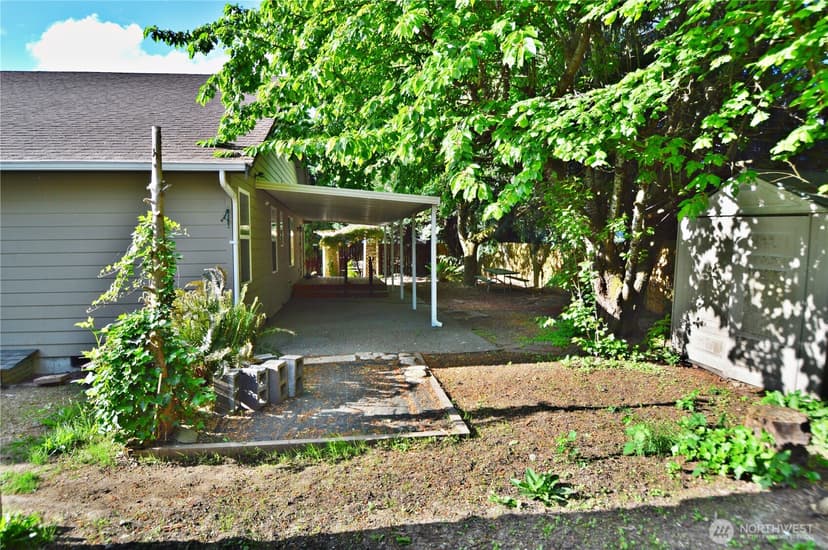Property photo for 910 11th Street SE, Puyallup photo 22