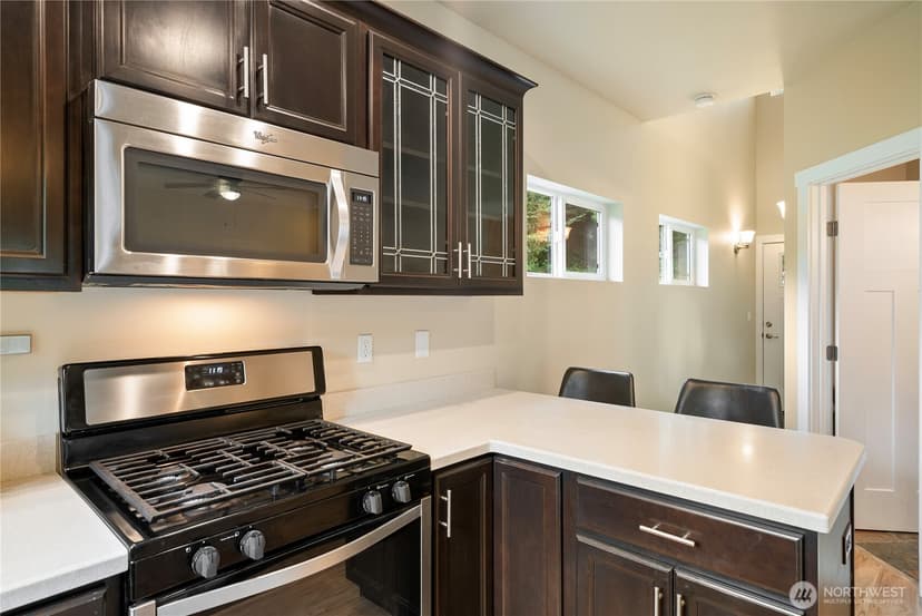 Property photo for 7270 E Grandview Street, Port Orchard photo 10