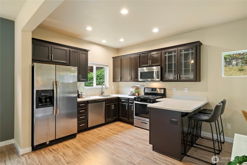 Property photo for 7270 E Grandview Street, Port Orchard photo 6
