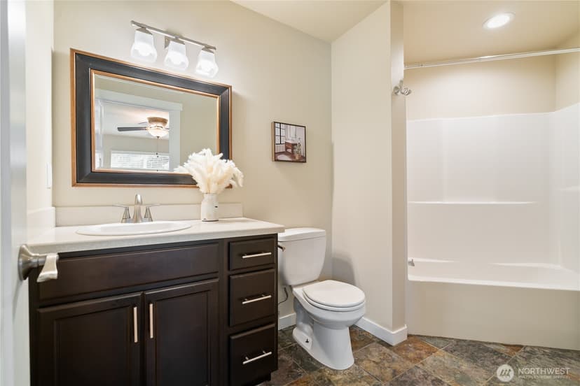Property photo for 7270 E Grandview Street, Port Orchard photo 25