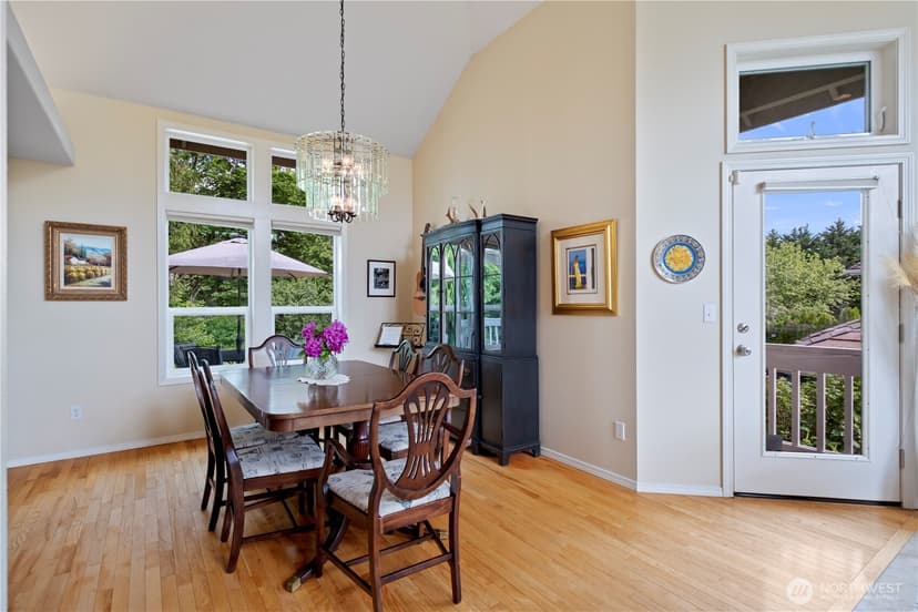 Property photo for 1702 14th Street SW, Puyallup photo 10