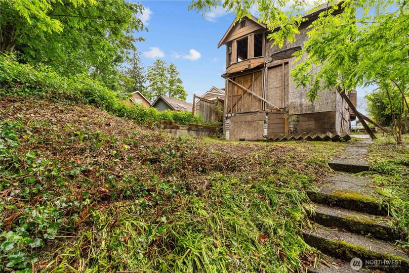 Property photo for 4563 33rd Avenue S, Seattle photo 20