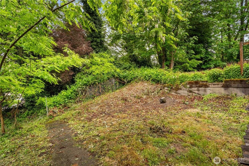 Property photo for 4563 33rd Avenue S, Seattle photo 19
