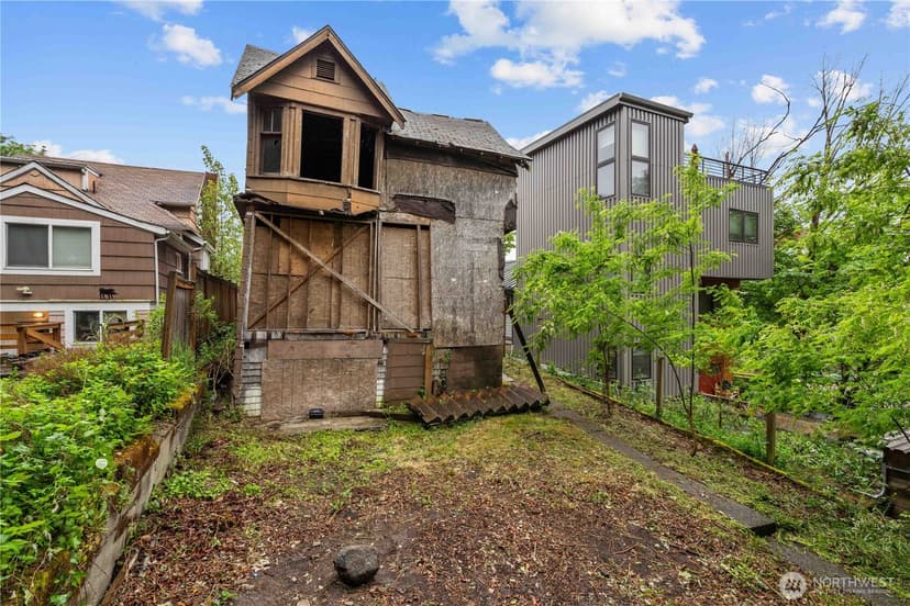 Property photo for 4563 33rd Avenue S, Seattle photo 21