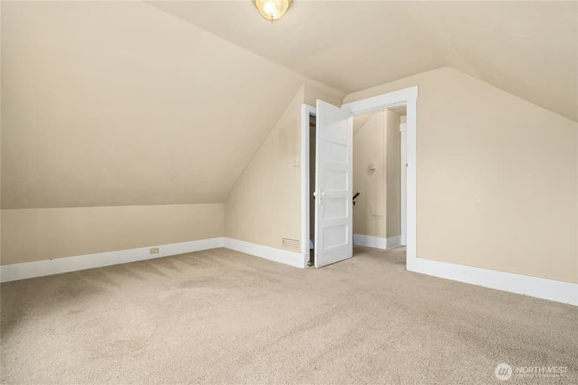 Property photo for 11815 85th Avenue S, Seattle photo 20