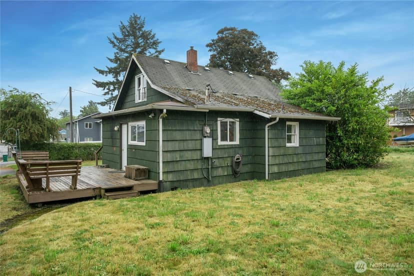 Property photo for 11815 85th Avenue S, Seattle photo 22