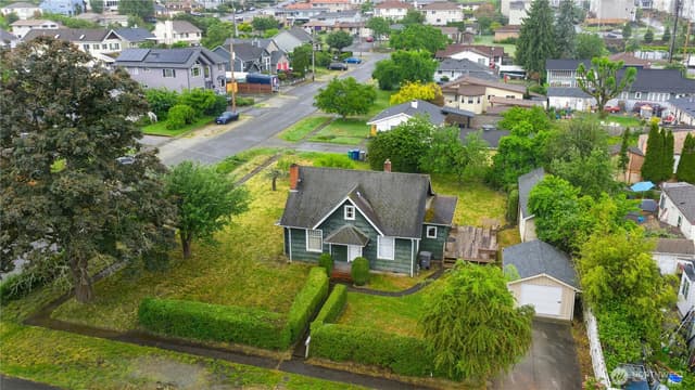 Property photo for 11815 85th Avenue S, Seattle