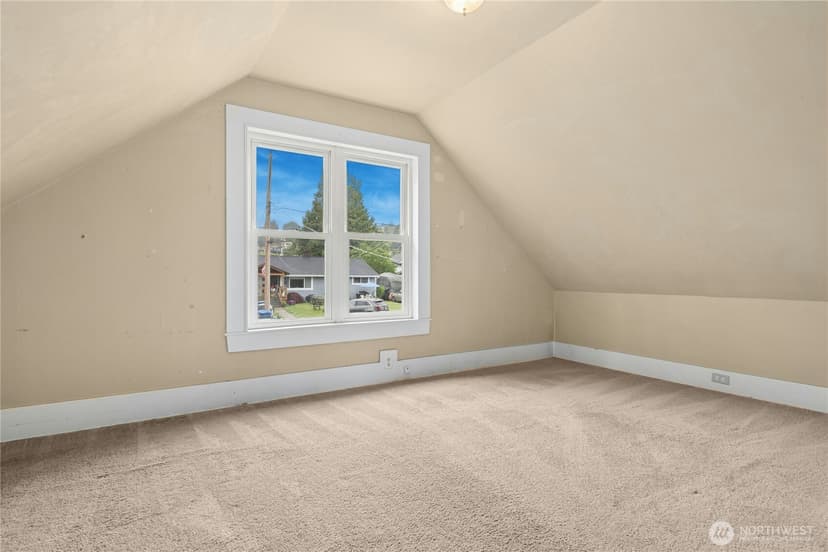 Property photo for 11815 85th Avenue S, Seattle photo 17