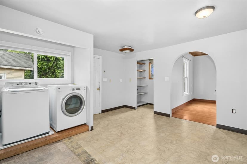 Property photo for 11815 85th Avenue S, Seattle photo 13