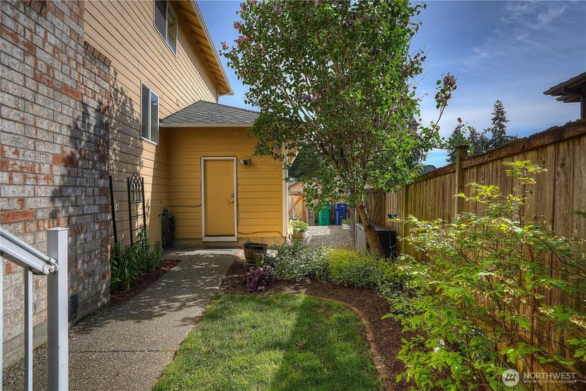 Property photo for 1952 S 371st Pl, Federal Way photo 31