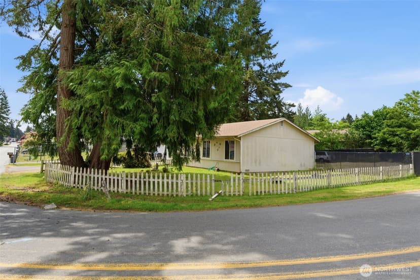 Property photo for 3610 Branson Dr SE, Port Orchard photo 13