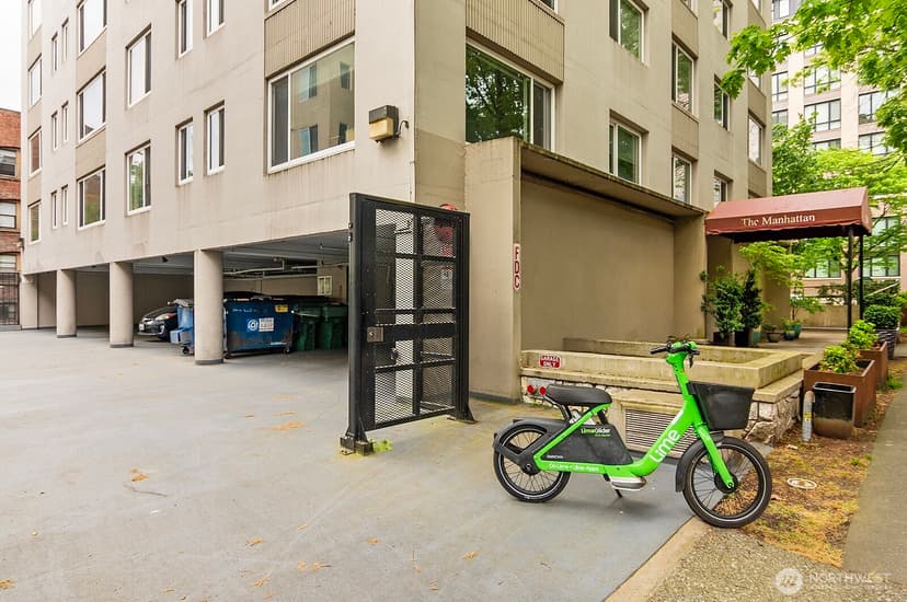 Property photo for 1200 Boylston Avenue #304, Seattle photo 24