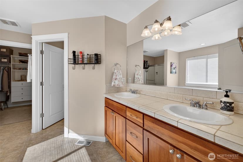Property photo for 17104 138th Avenue Ct E, Puyallup photo 35